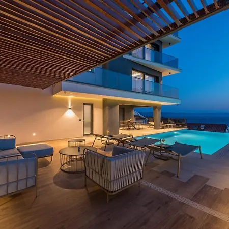Villa Beautiful Rhapsody 1 *